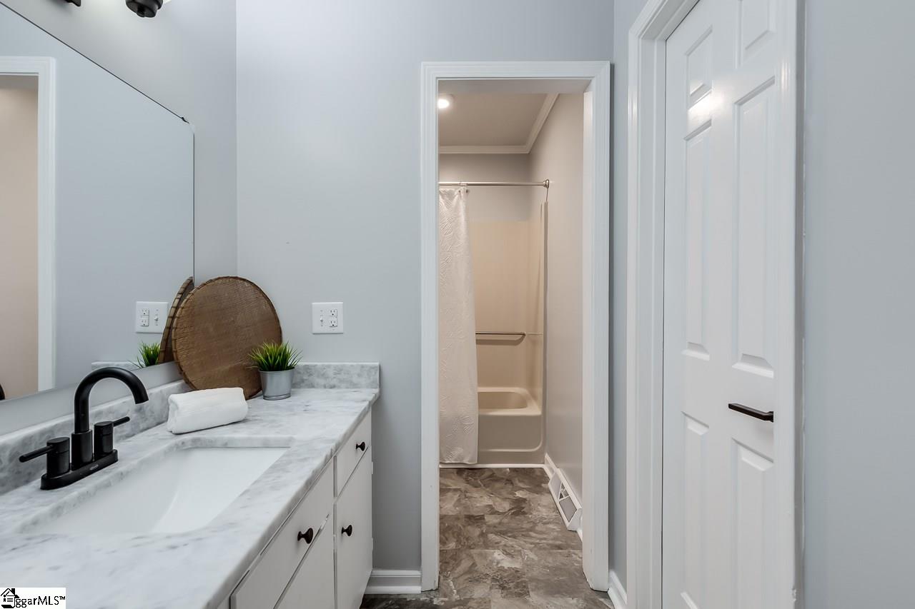 2 Randy Drive Taylors, SC 29687 - Photo 17 of 36 Gallery Image 17