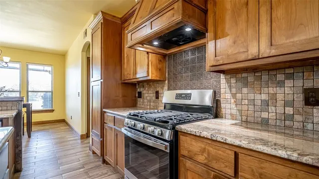 $850,000 | 114 Woodlot Lane, Azle, TX 76020