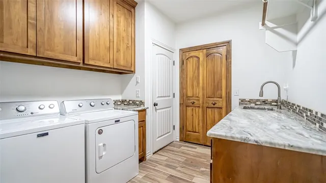 $850,000 | 114 Woodlot Lane, Azle, TX 76020