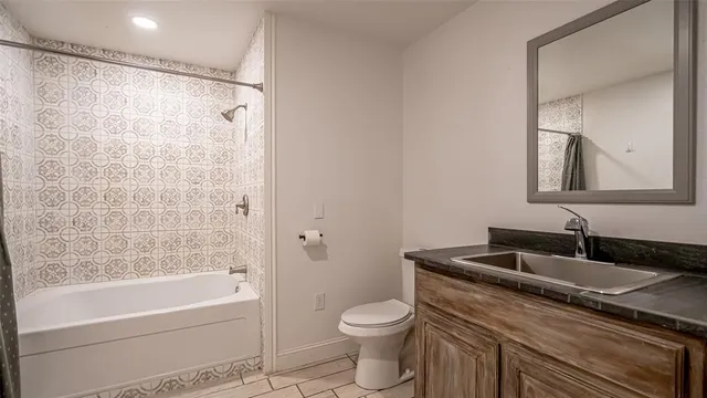 $850,000 | 114 Woodlot Lane, Azle, TX 76020