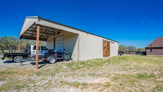 $850,000 | 114 Woodlot Lane, Azle, TX 76020