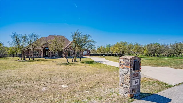 $850,000 | 114 Woodlot Lane, Azle, TX 76020