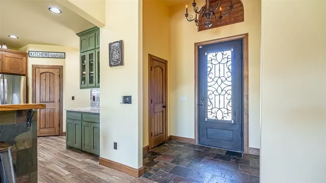 $850,000 | 114 Woodlot Lane, Azle, TX 76020