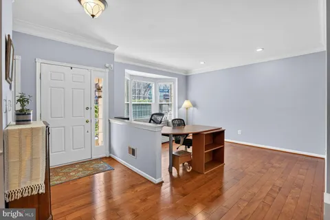 $799,999 | 43262 Somerset Hills Terrace, Ashburn, VA 20147