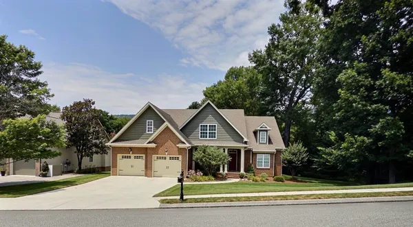 $769,900 | 1157 Hidden Creek Drive, Chattanooga, TN 37405