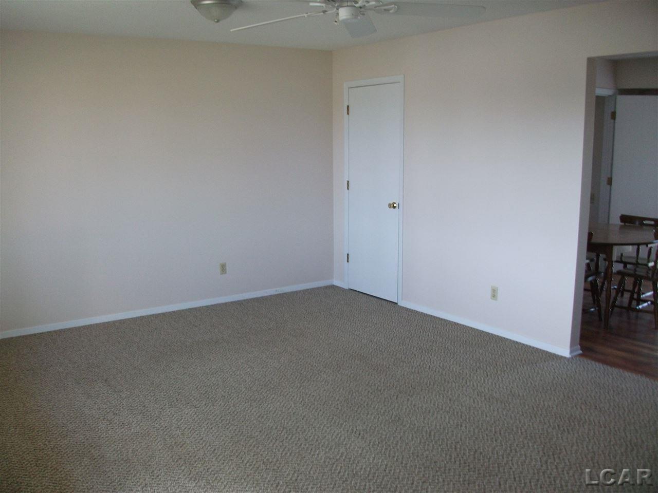 13734 Allen Road Clinton, MI 49236 - Photo 4 of 28 31234815-3.JPG
