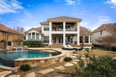 $1,950,000 | 2024 University Club Drive, Austin, TX 78732