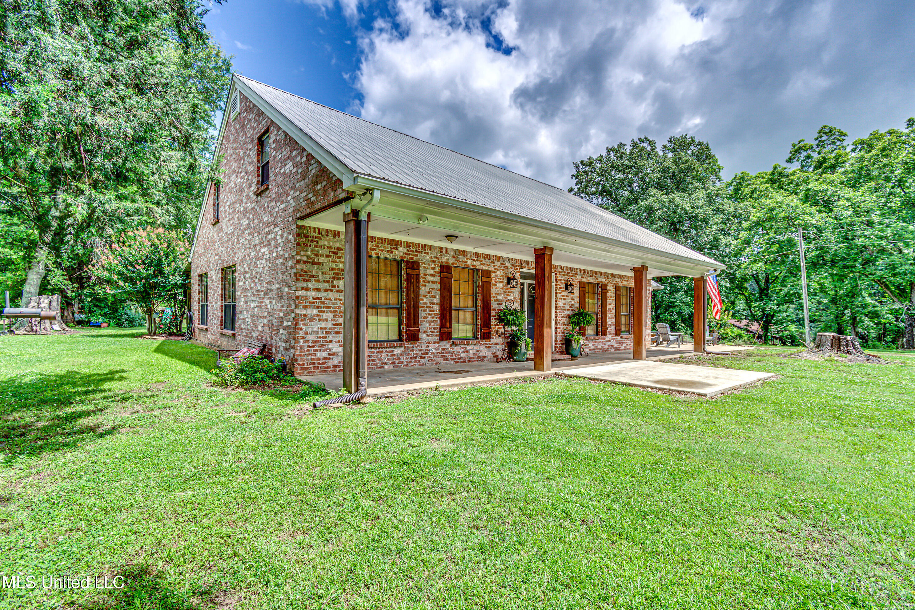 4661 Wildwood Road Benton, MS 39039 - Photo 11 of 60 4661 Wildwood Rd-2