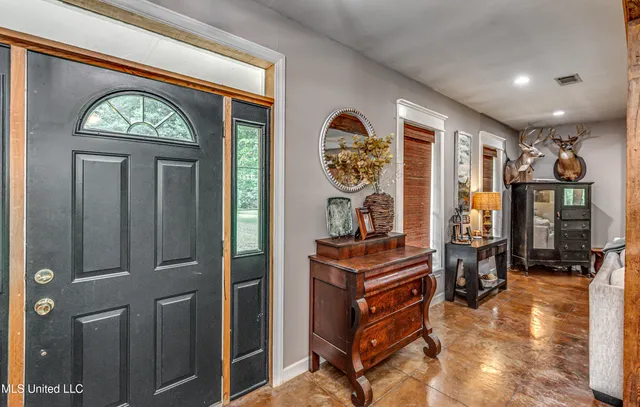 $314,999 | 4661 Wildwood Road, Benton, MS 39039