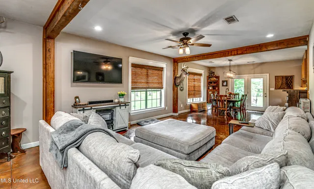 $314,999 | 4661 Wildwood Road, Benton, MS 39039