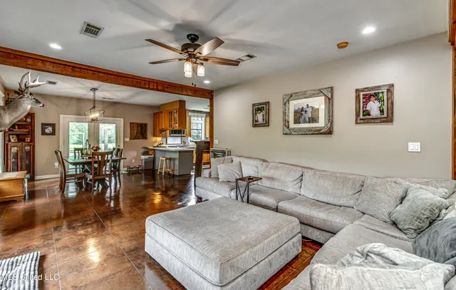 $314,999 | 4661 Wildwood Road, Benton, MS 39039