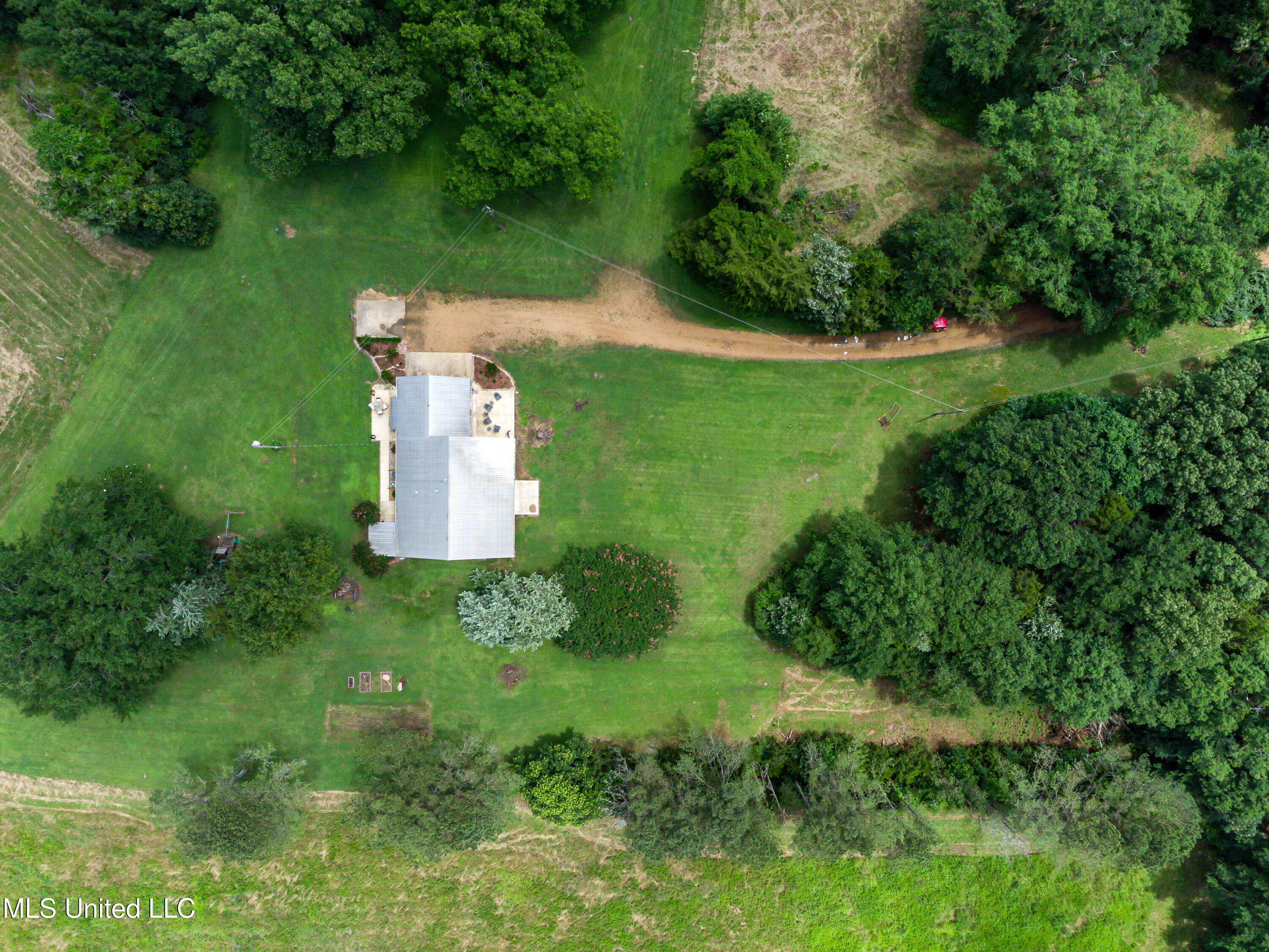 4661 Wildwood Road Benton, MS 39039 - Photo 4 of 60 4661 Wildwood Rd drone-19