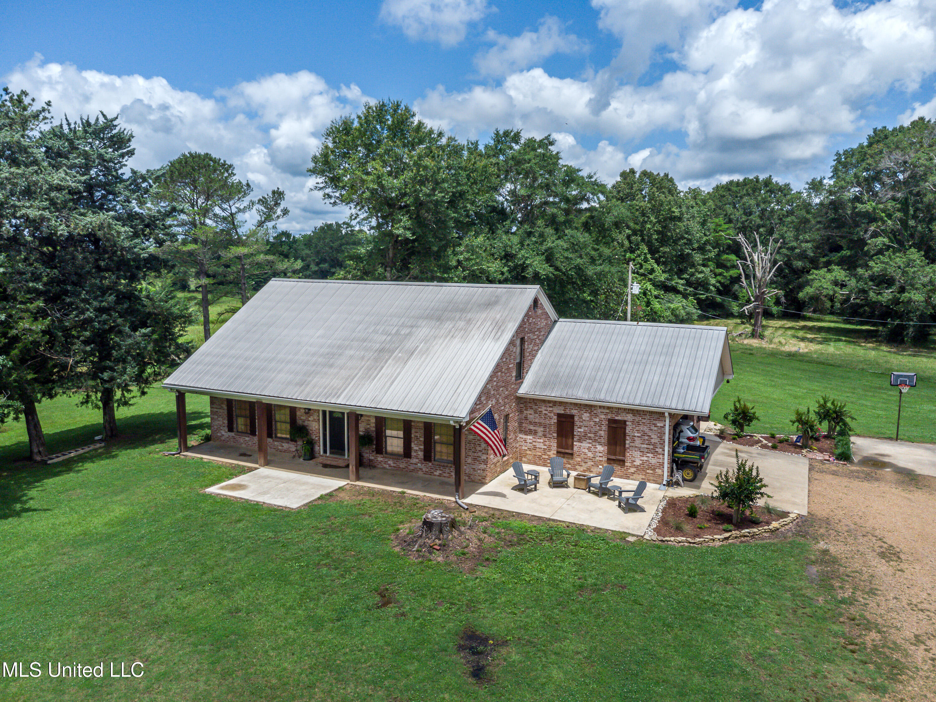 4661 Wildwood Road Benton, MS 39039 - Photo 6 of 60 4661 Wildwood Rd drone-22