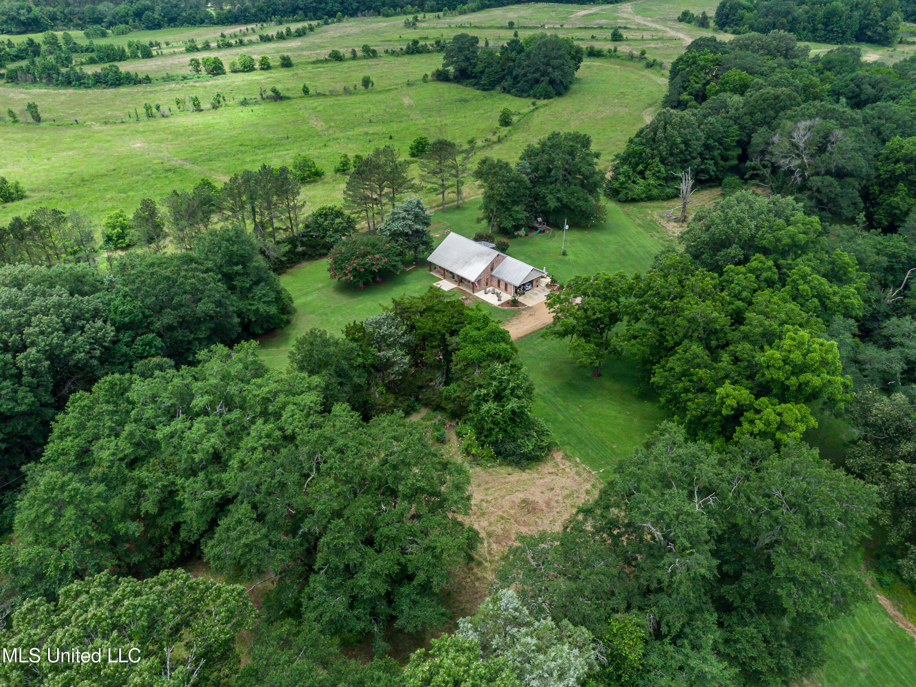 4661 Wildwood Road Benton, MS 39039 - Photo 8 of 60 4661 Wildwood Rd drone-7