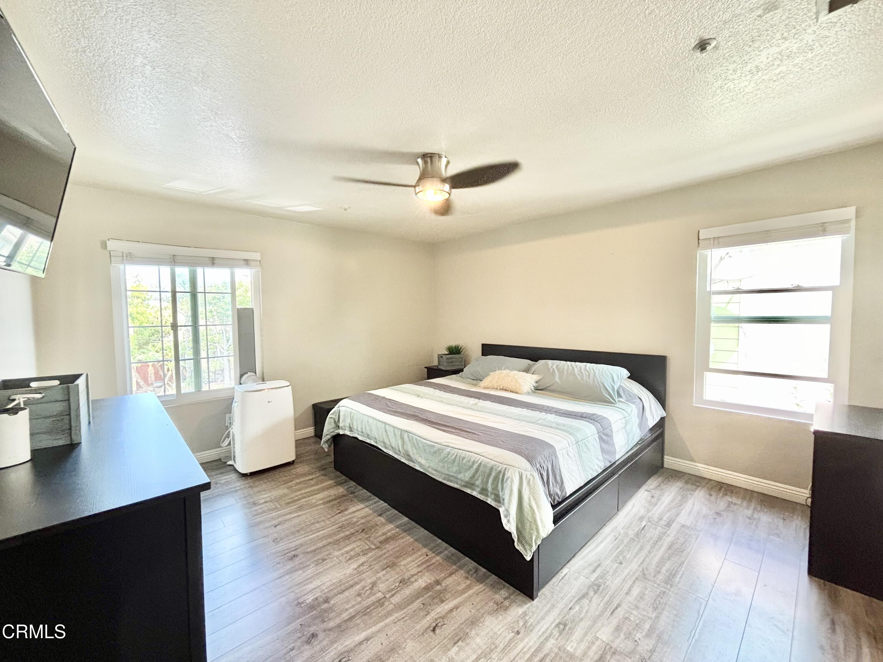 818 Navigator Way Oxnard, CA 93035 - Photo 16 of 29 a bed room with bed and window