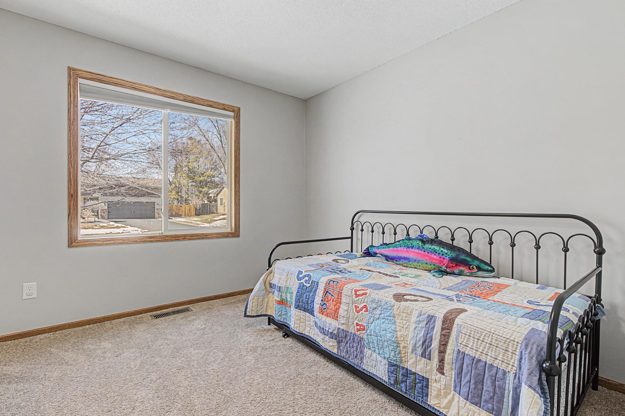 9200 Lakeside Trail Champlin, MN 55316 - Photo 18 of 41