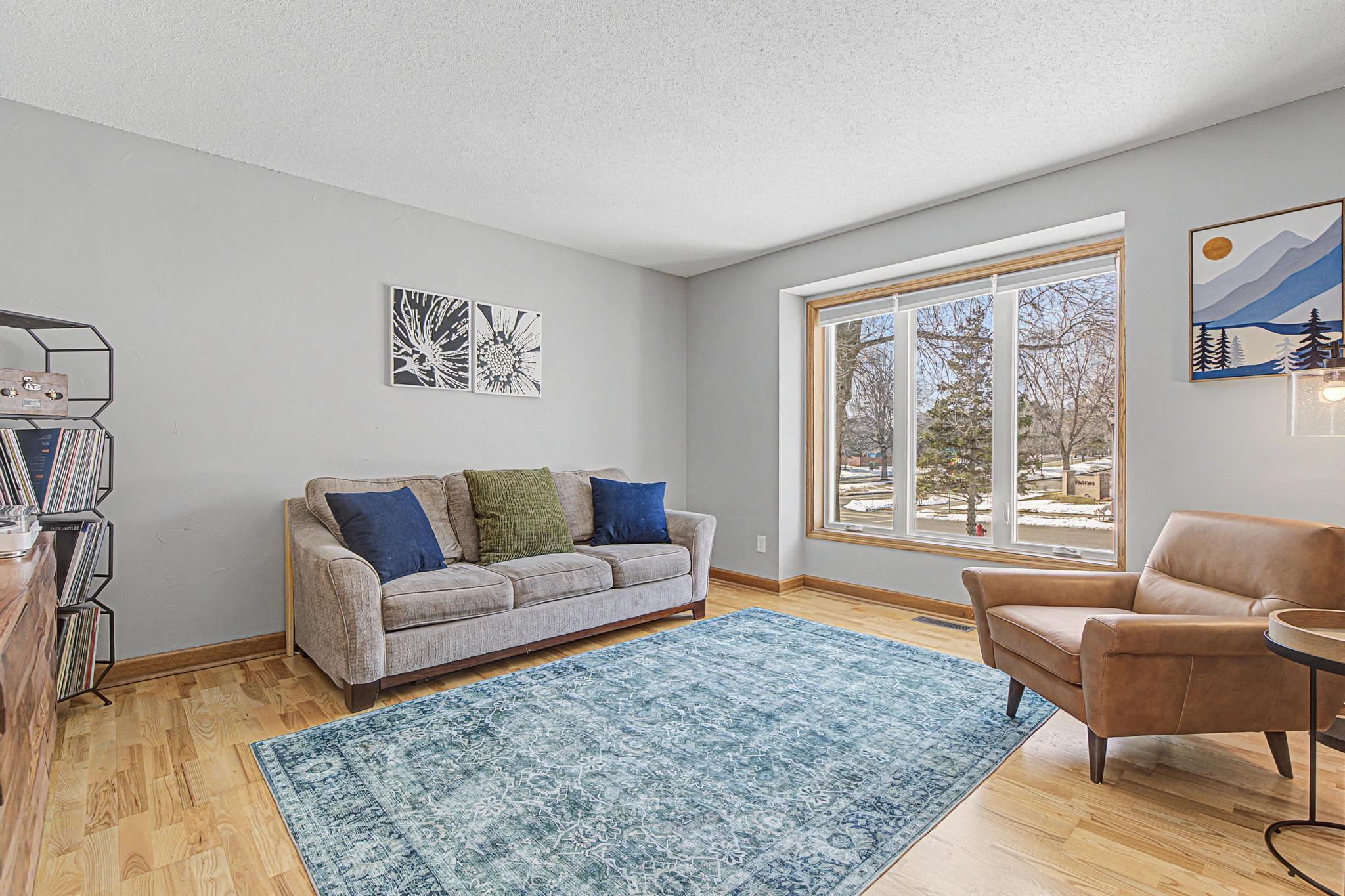 9200 Lakeside Trail Champlin, MN 55316 - Photo 8 of 41