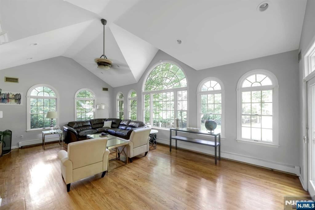 5 Monroe Drive Mahwah, NJ 07430 - Photo 14 of 32