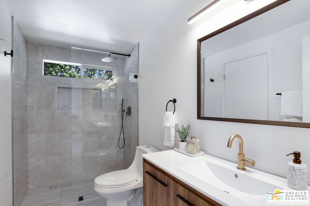 631 El Cielo Road Palm Springs, CA 92264 - Photo 14 of 42