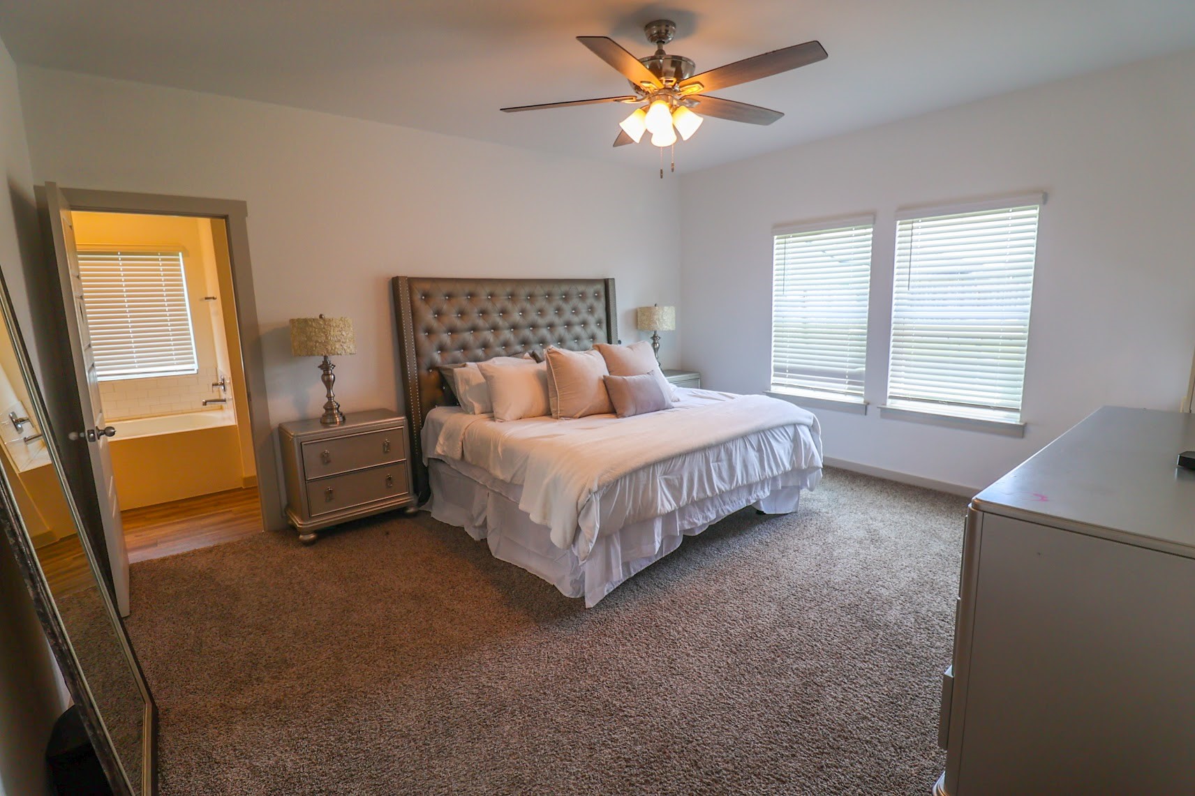 7727 Sleek Flock Lane Rosharon, TX 77583 - Photo 17 of 50 Master bedroom