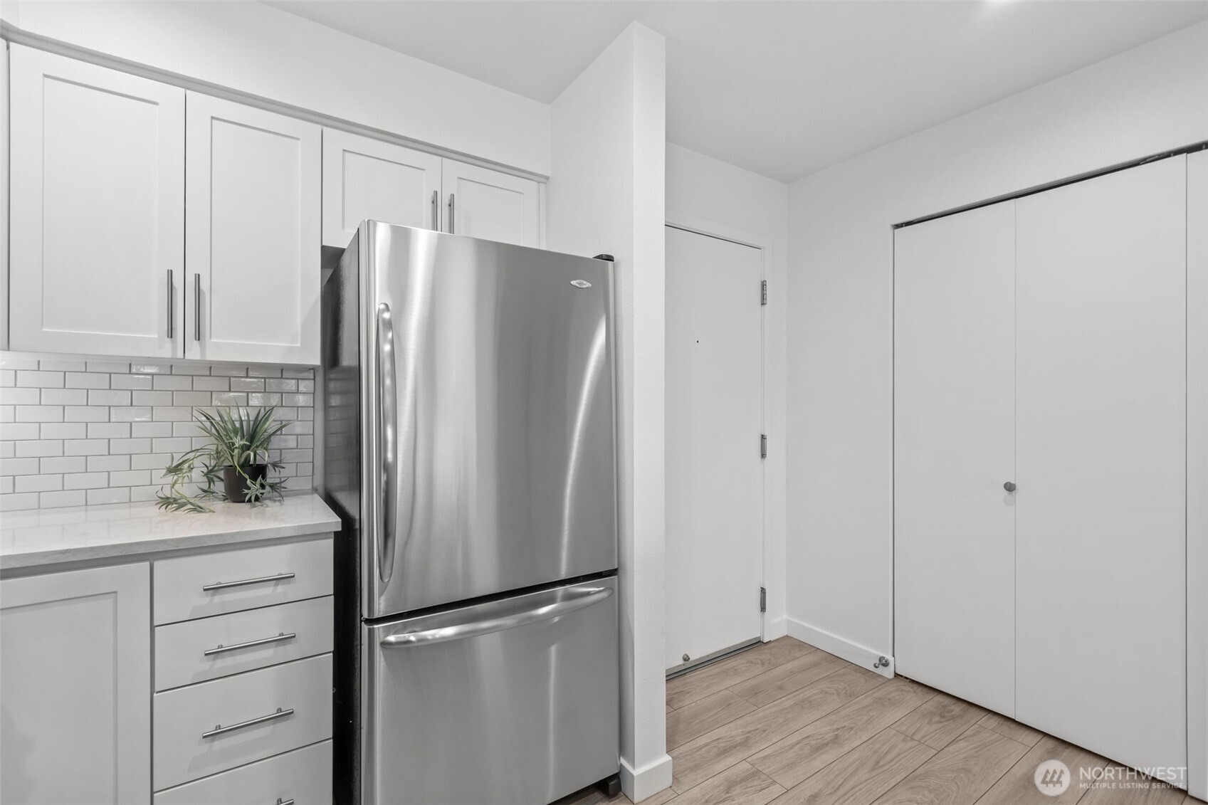 701 Galer Street, Unit 505 Seattle, WA 98109 - Photo 13 of 40