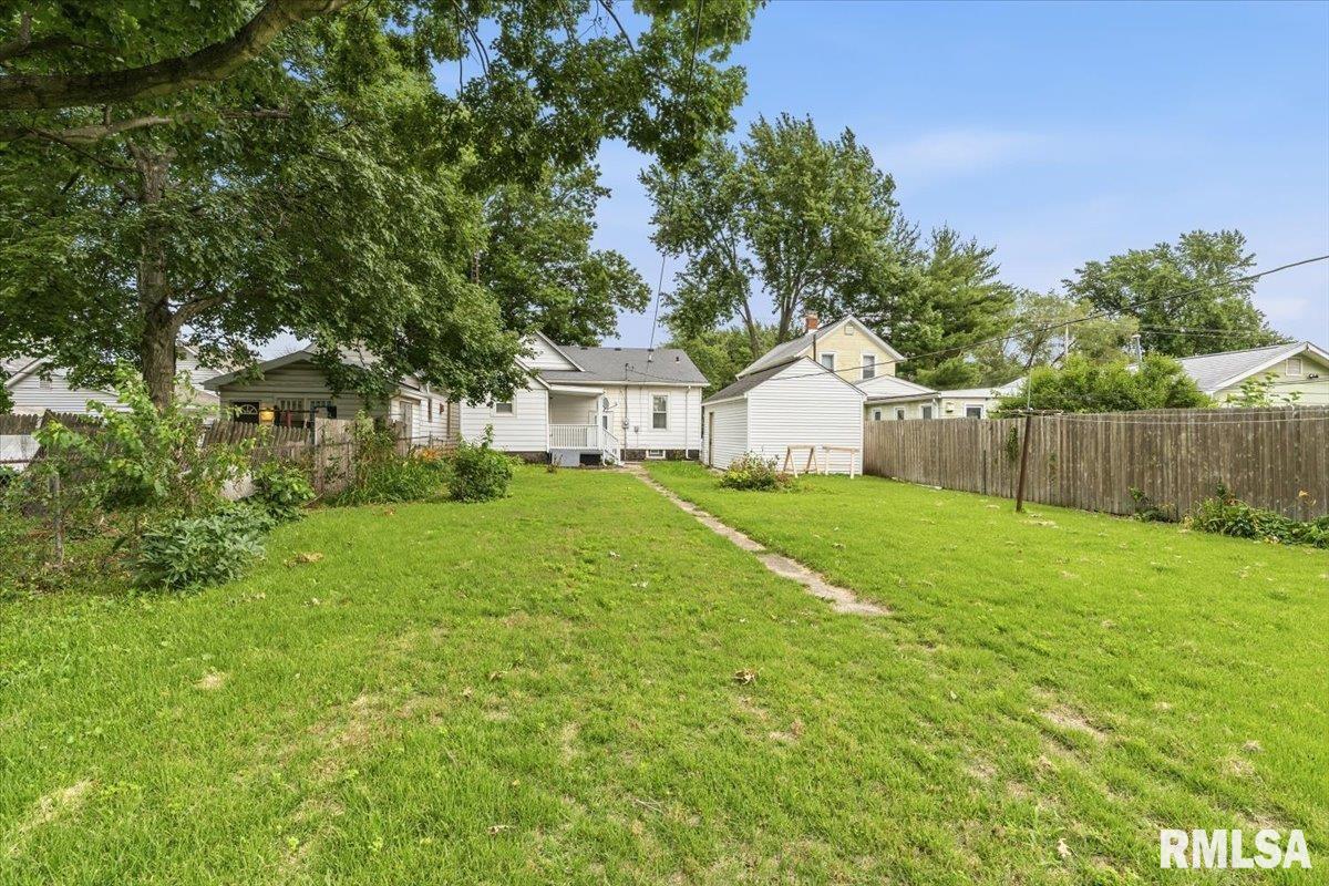 1123 North Rutledge Street Springfield, IL 62702 - Photo 22 of 24