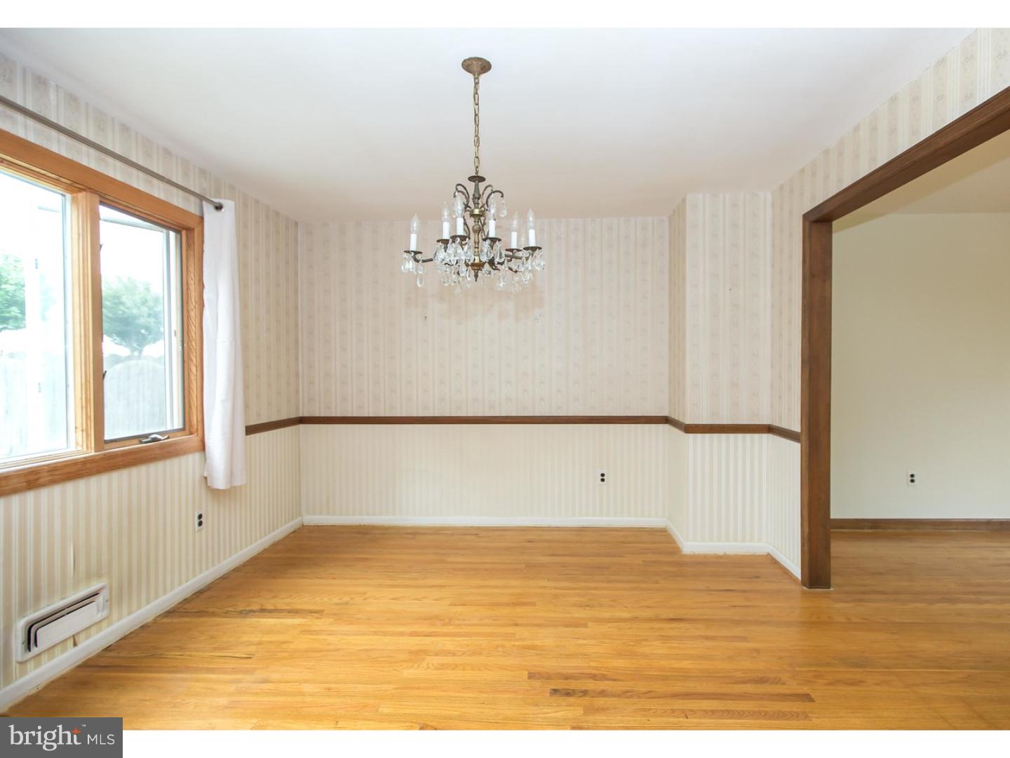 49 Hamilton Road Marlton, NJ 08053 - Photo 6 of 24 Dining Room