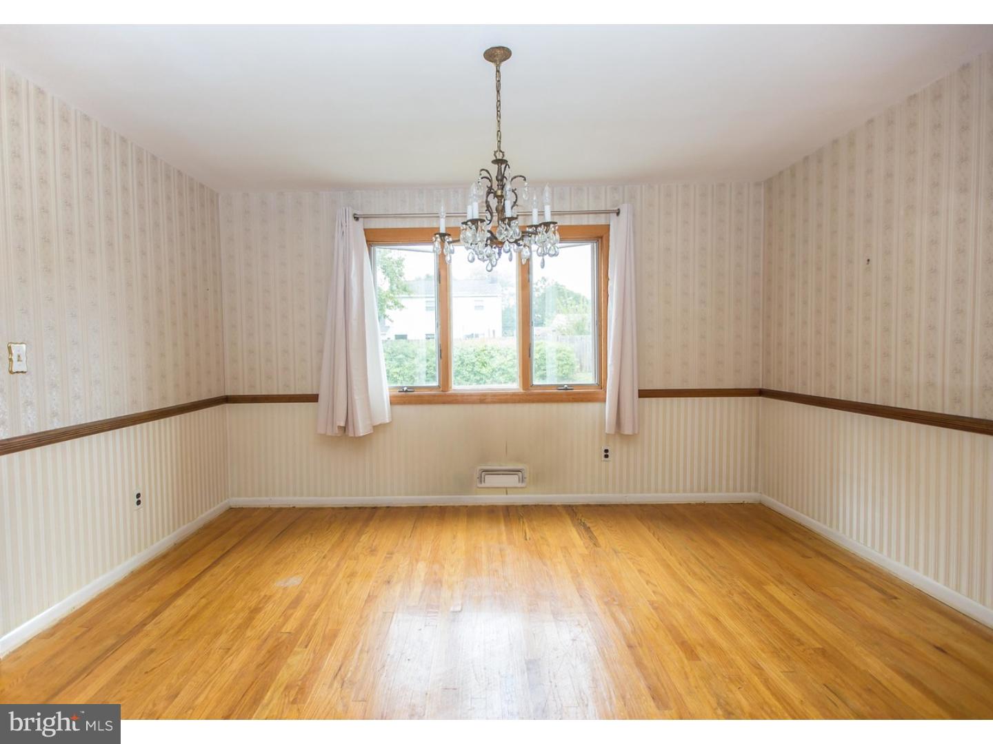 49 Hamilton Road Marlton, NJ 08053 - Photo 7 of 24 Dining Room