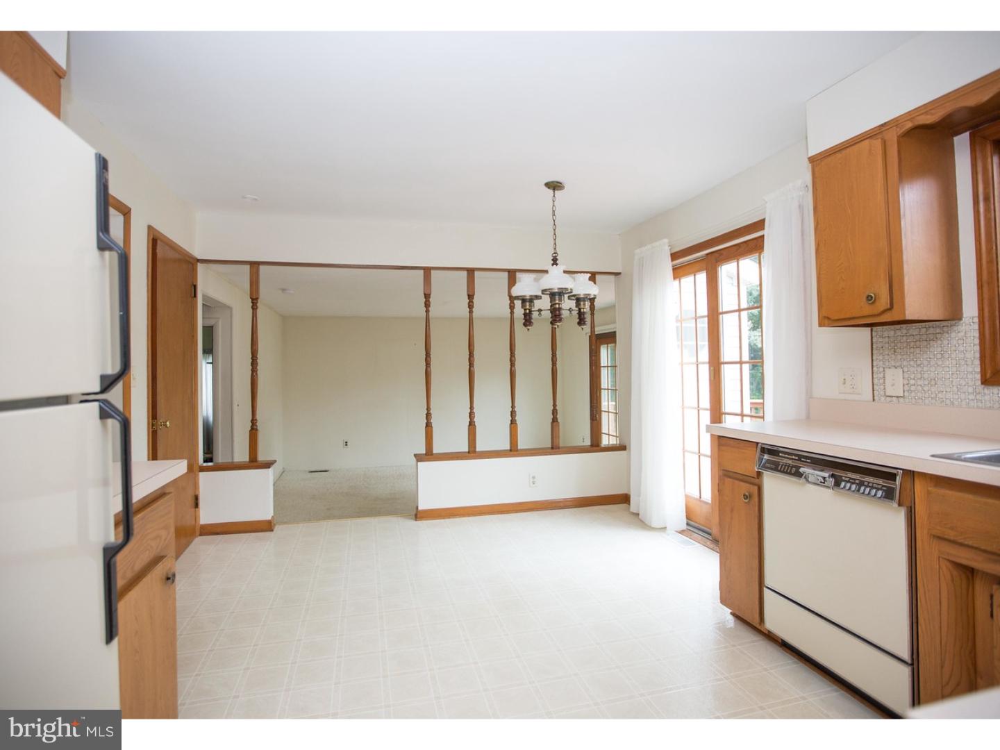 49 Hamilton Road Marlton, NJ 08053 - Photo 9 of 24 Kitchen