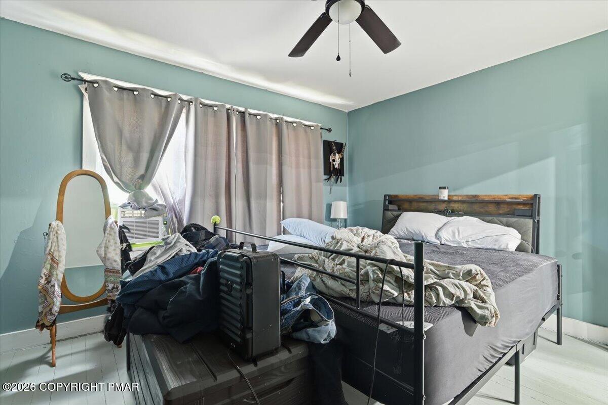 122 Cross Road Saylorsburg, PA 18353 - Photo 11 of 38 Primary Bedroom