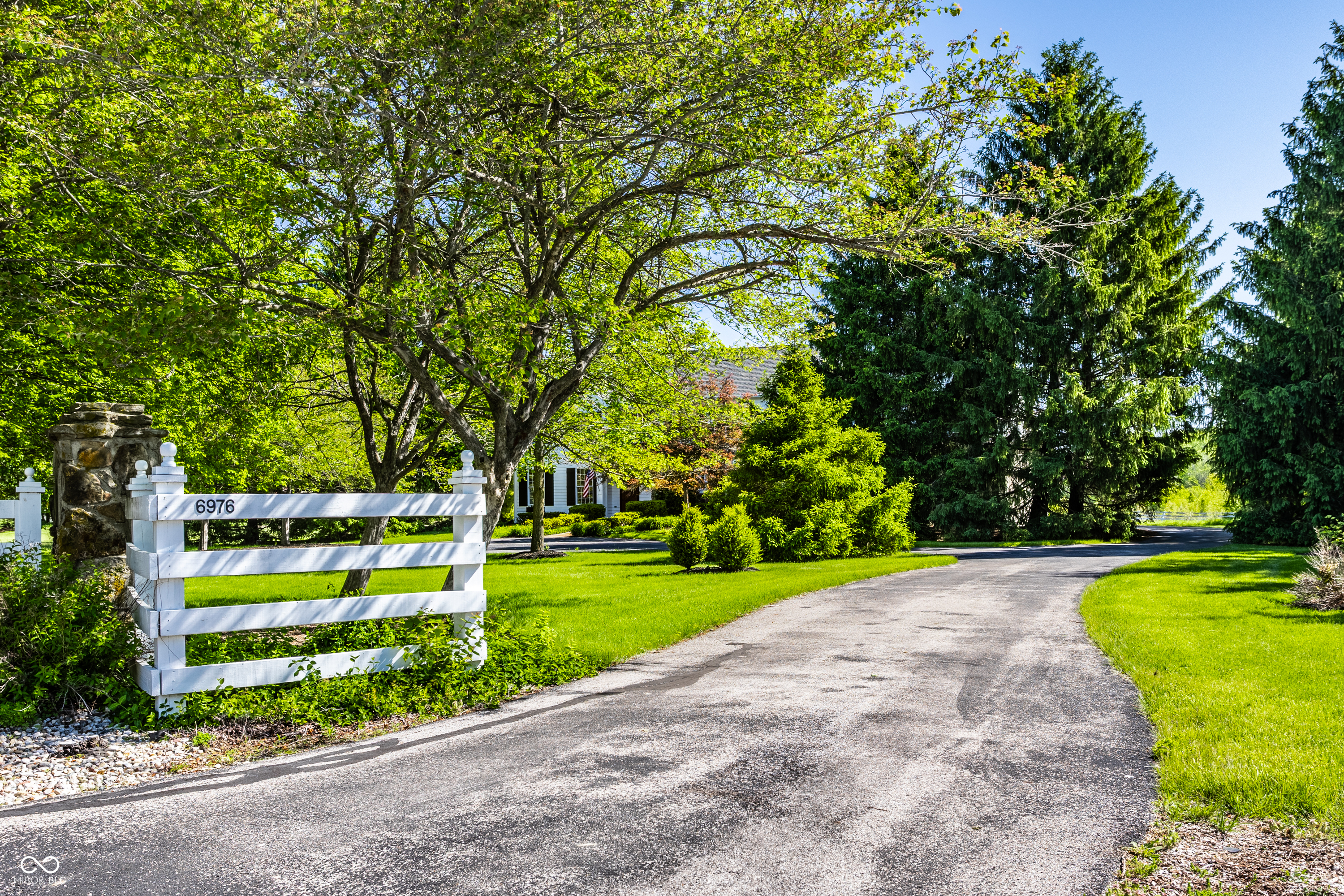6976 Old Hunt Club Road Zionsville, IN 46077 - Photo 6 of 71