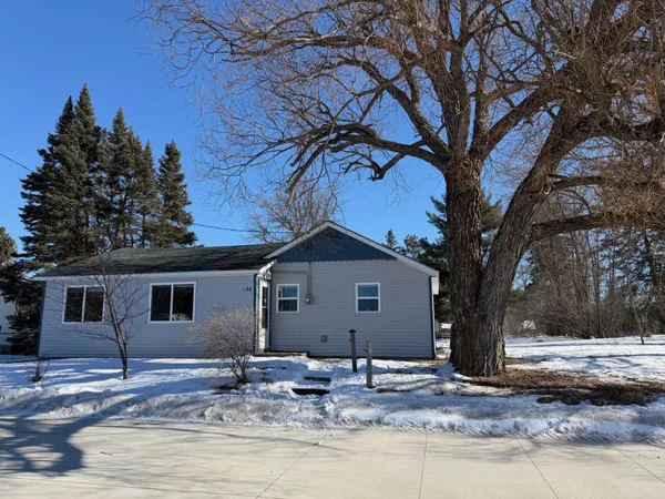 $197,000 | 136 1st Street North, Hackensack, MN 56452
