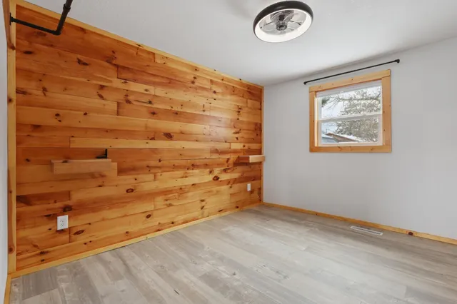 $197,000 | 136 1st Street North, Hackensack, MN 56452