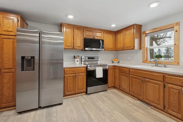 $197,000 | 136 1st Street North, Hackensack, MN 56452