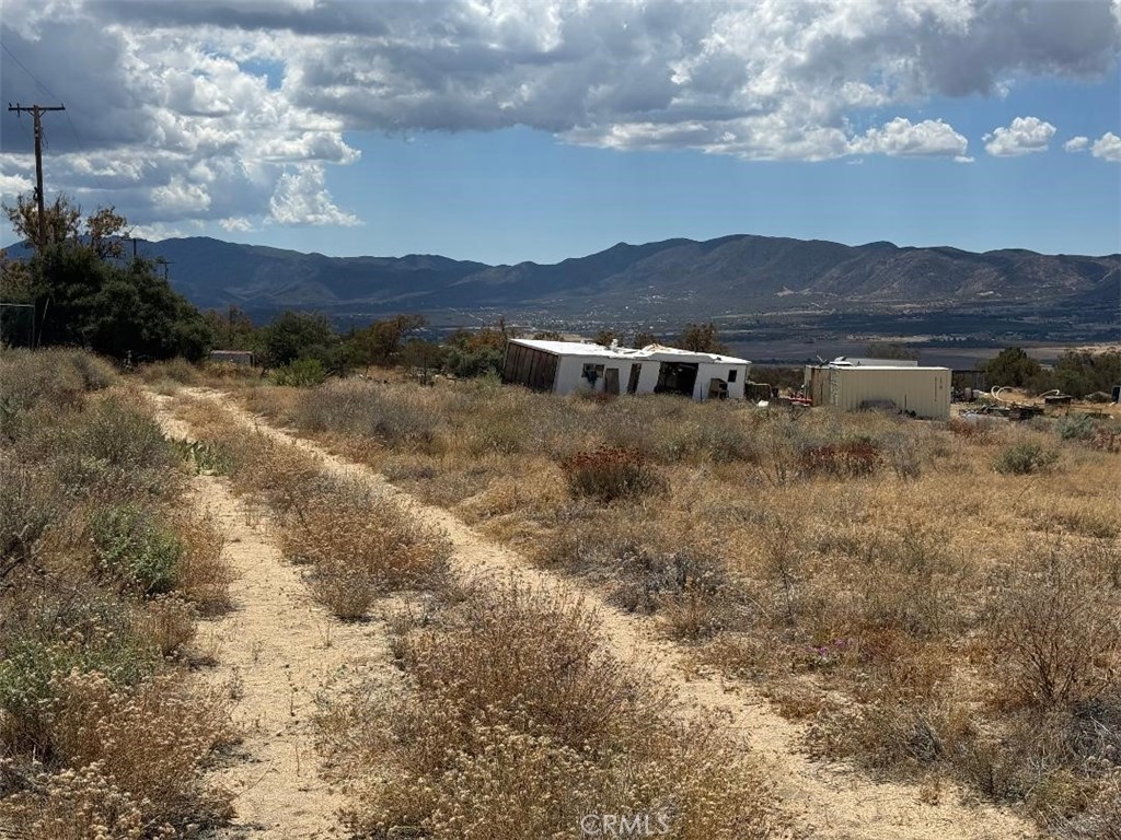 0 Kool Vista Anza, CA 92539 - Photo 19 of 38 a view of a large mountain with mountains in the background