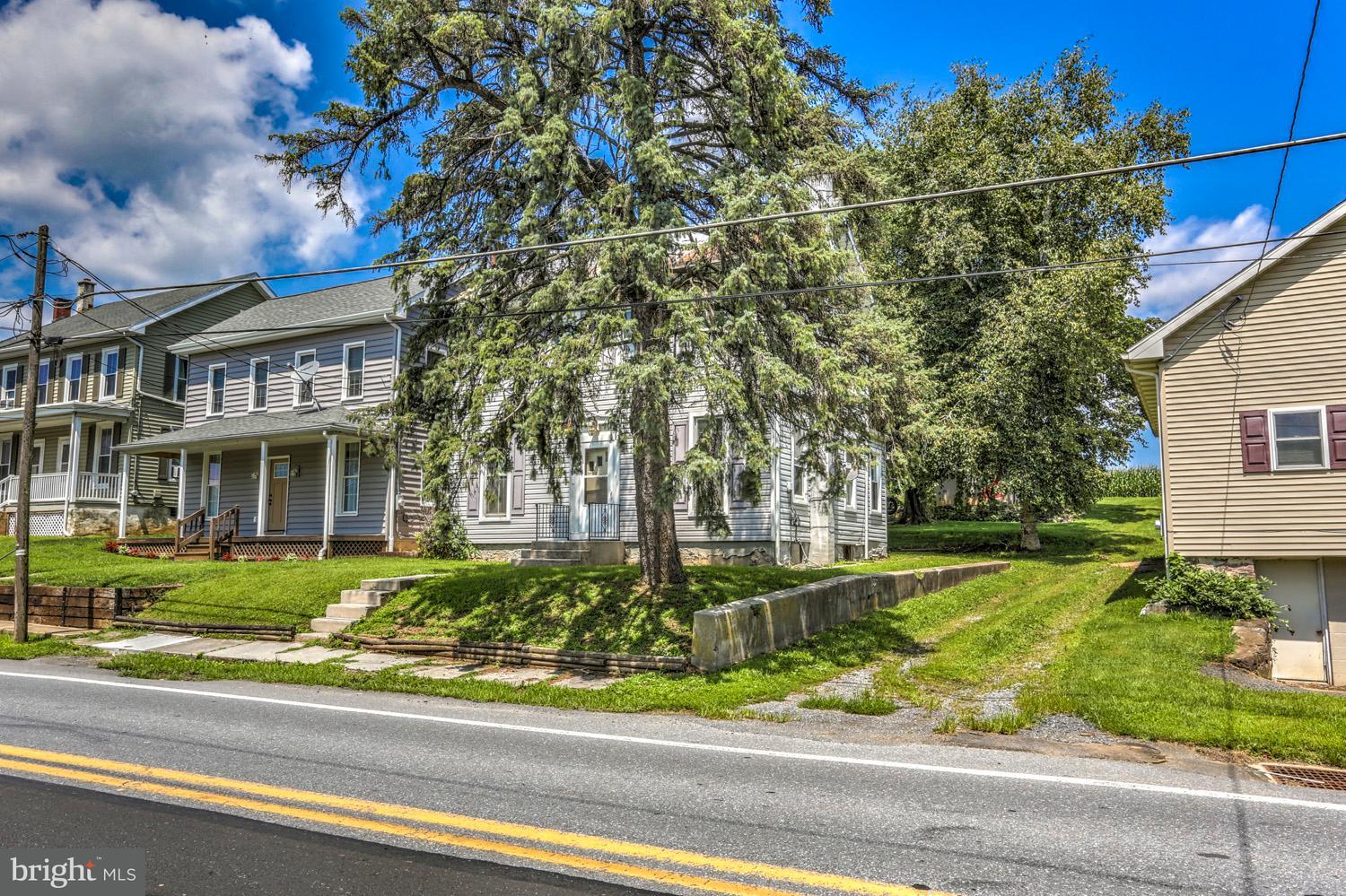40 Stevens Road Stevens, PA 17578 - Photo 2 of 22