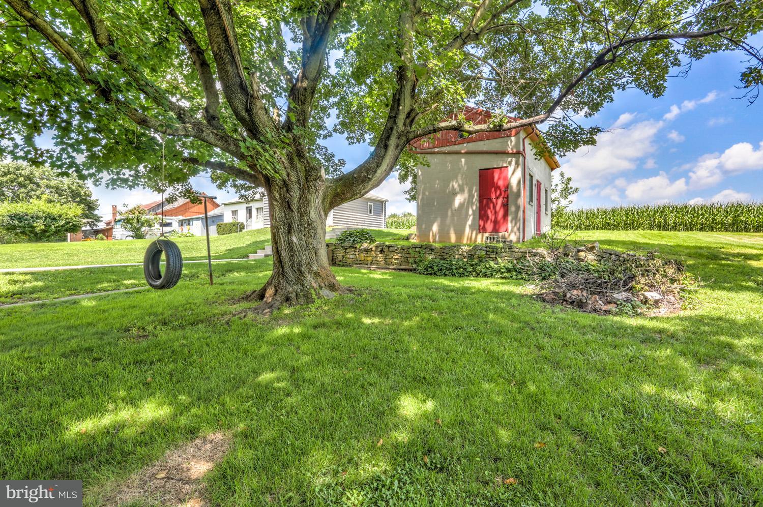40 Stevens Road Stevens, PA 17578 - Photo 4 of 22