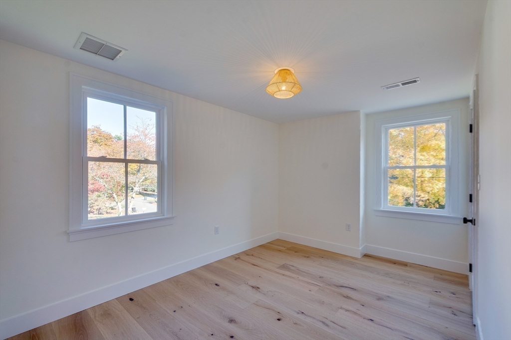 20 Bainbridge Road Reading, MA 01867 - Photo 28 of 41 Gallery Image 28