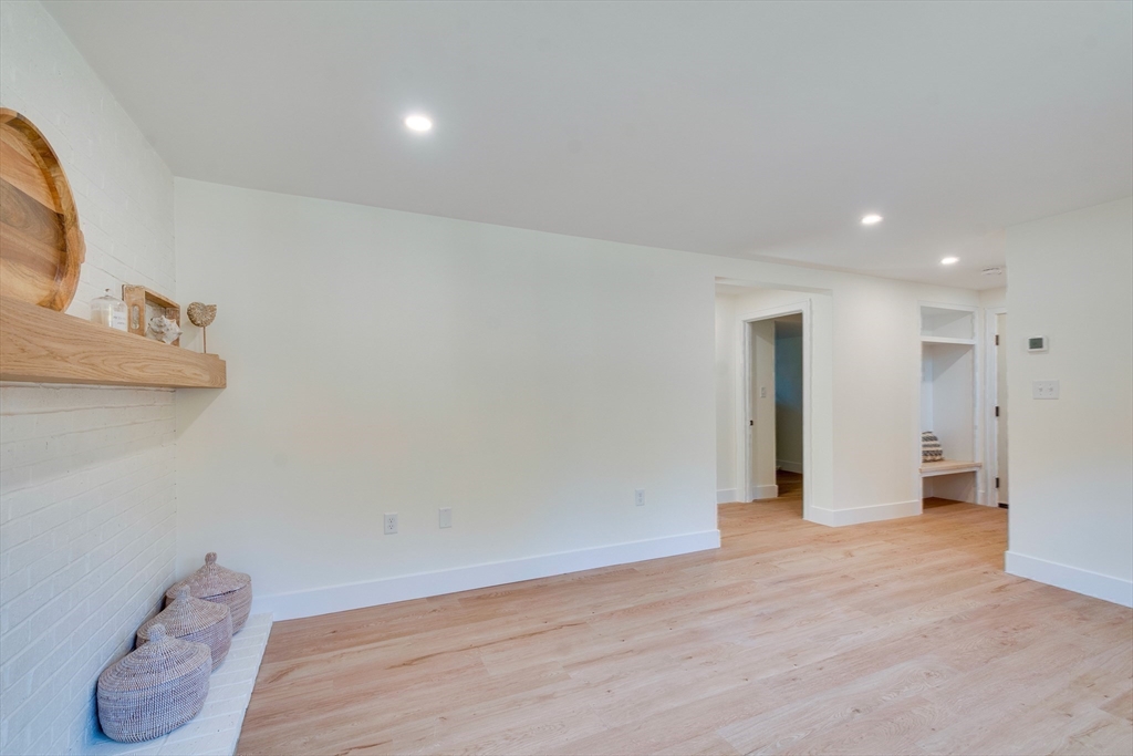 20 Bainbridge Road Reading, MA 01867 - Photo 34 of 41 Gallery Image 34