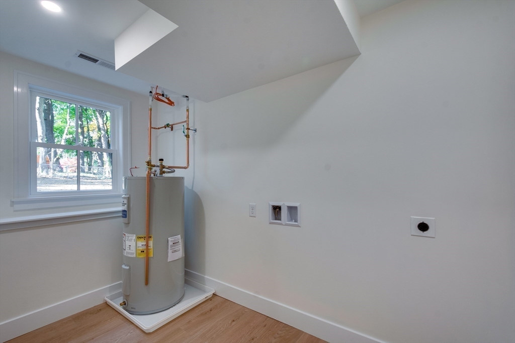 20 Bainbridge Road Reading, MA 01867 - Photo 38 of 41 Gallery Image 38