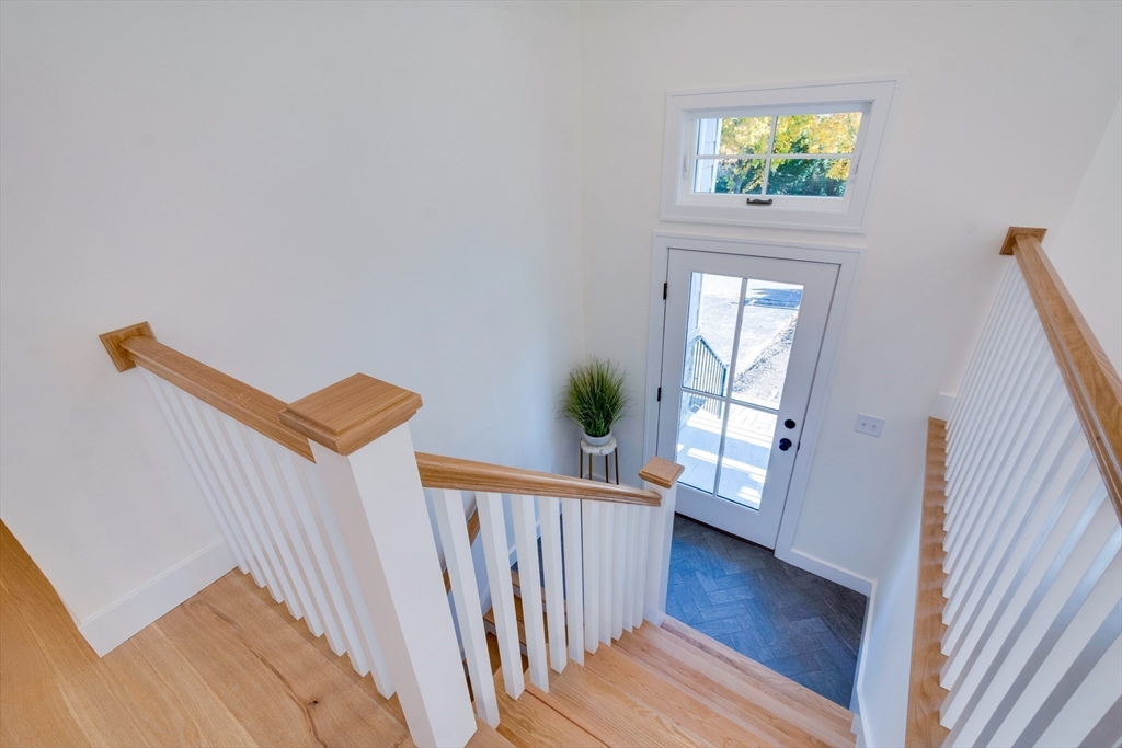 20 Bainbridge Road Reading, MA 01867 - Photo 4 of 41 Gallery Image 4