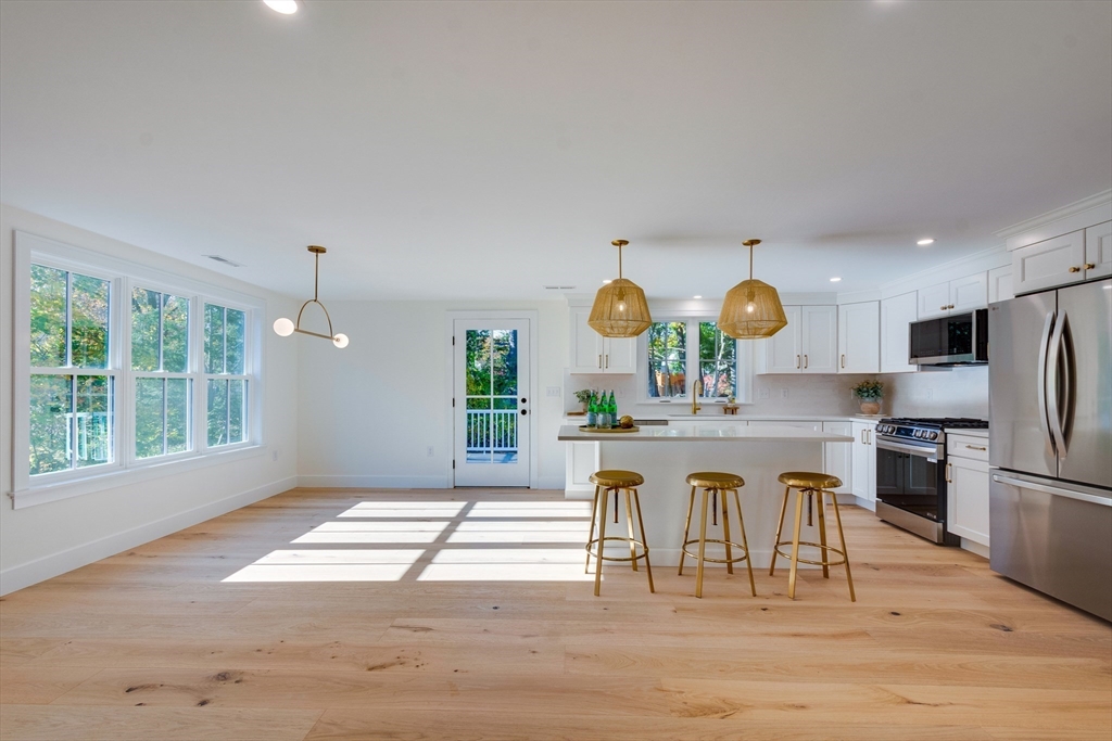 20 Bainbridge Road Reading, MA 01867 - Photo 6 of 41 Gallery Image 6