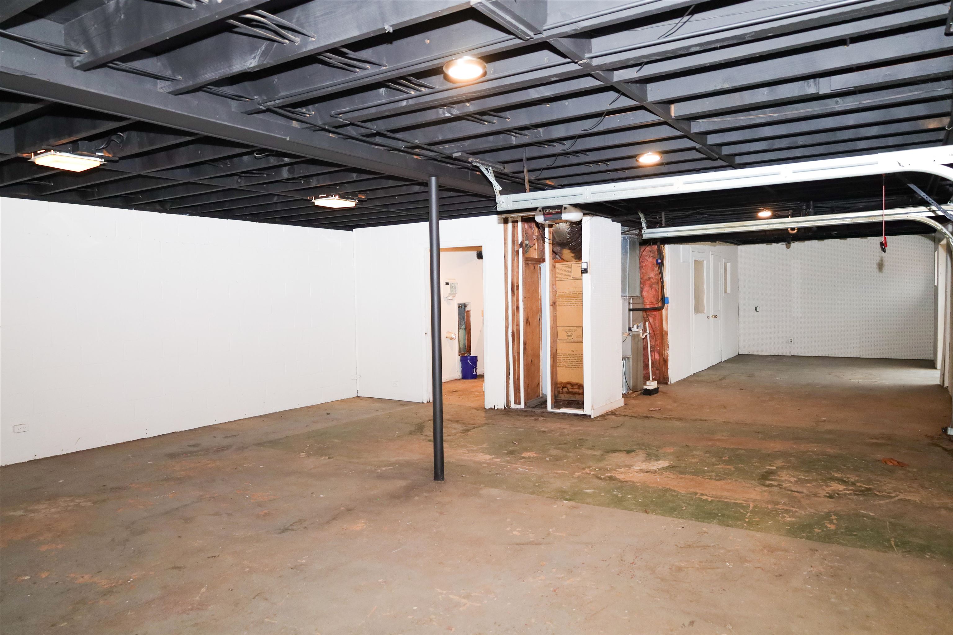 4843 Rolling Fields Drive Memphis, TN 38128 - Photo 16 of 22 View of basement