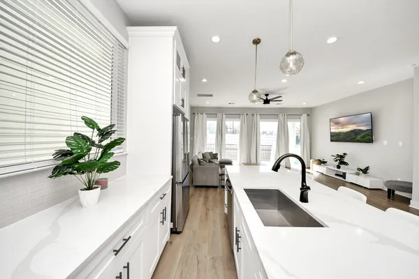 $2,900 | 410 East 41st Street, Houston, TX 77022