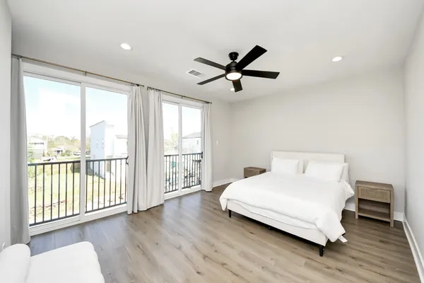 $2,900 | 410 East 41st Street, Houston, TX 77022