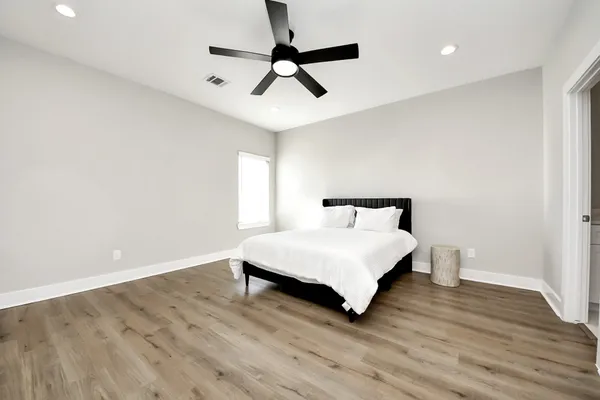 $2,900 | 410 East 41st Street, Houston, TX 77022