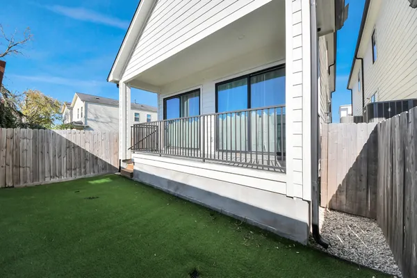 $2,900 | 410 East 41st Street, Houston, TX 77022