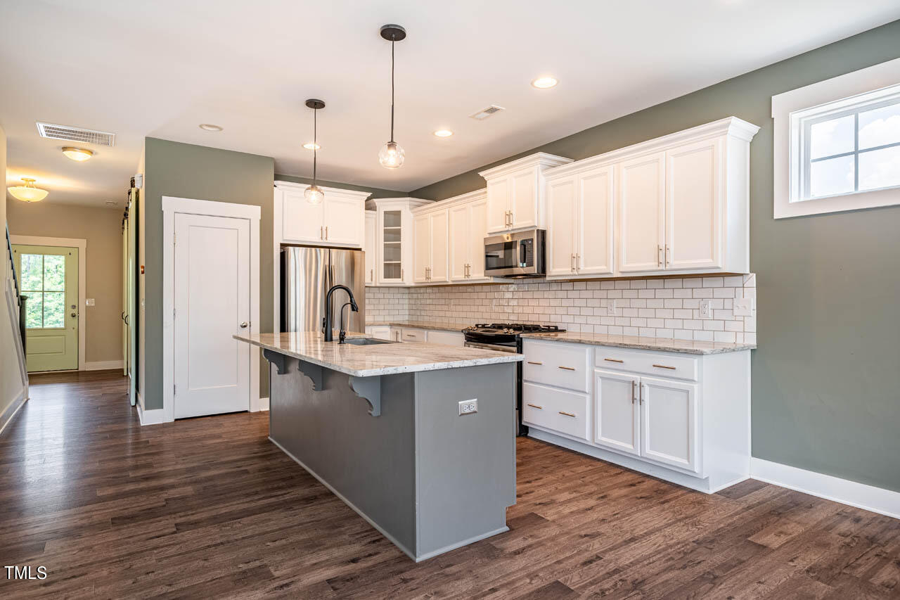 304 Cardinal Ridge Road Chapel Hill, NC 27516 - Photo 12 of 58 Kitchen