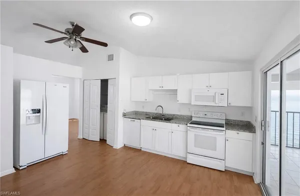 $2,000 | 5424 16th Place Southwest, Unit C3, Naples, FL 34116