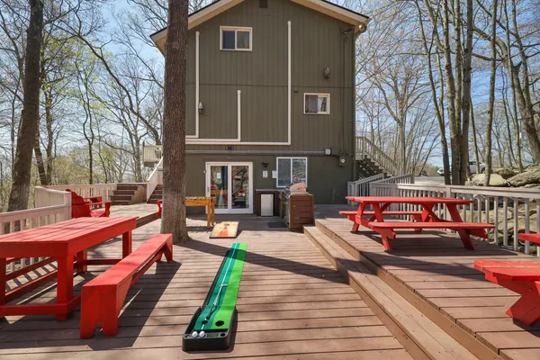 $2,790 | 163 Cambridge Court, Bushkill, PA 18324